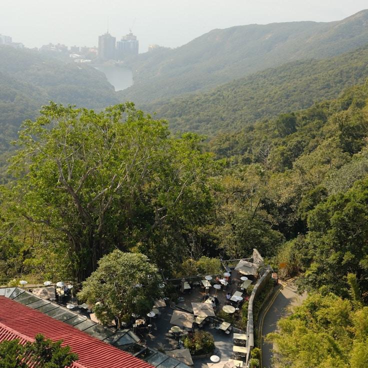 Outdoor terrace seating suitable for families in Rome